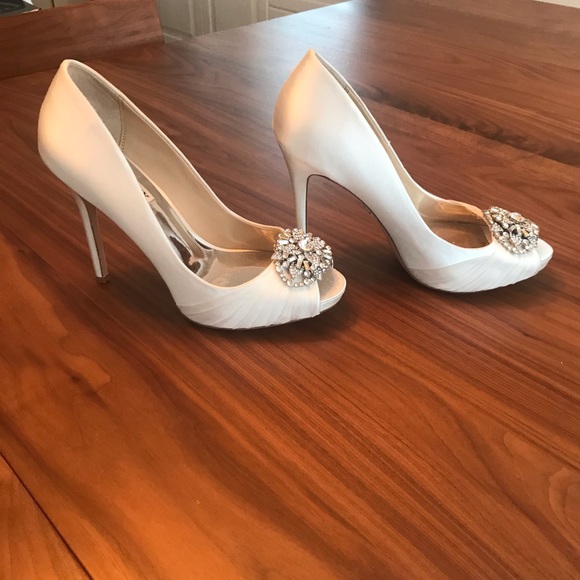 NWT Badgley Mischka Desi Pump - Picture 3 of 4